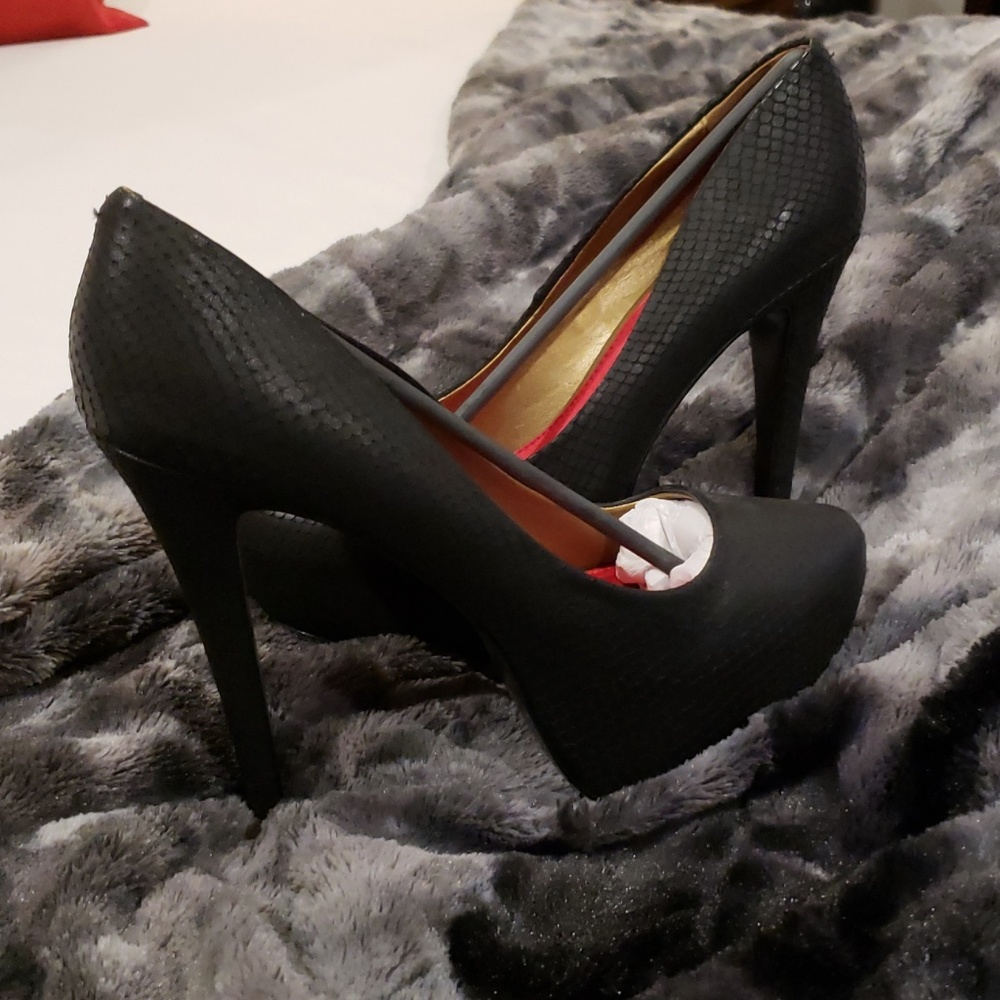 Sam Edelman Snake skin heels